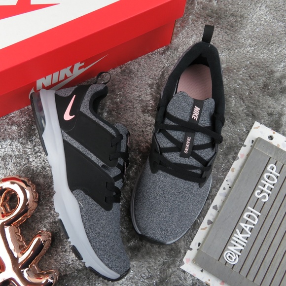 Nike Air Training Flyknit Sneakers - Picture 2 of 5